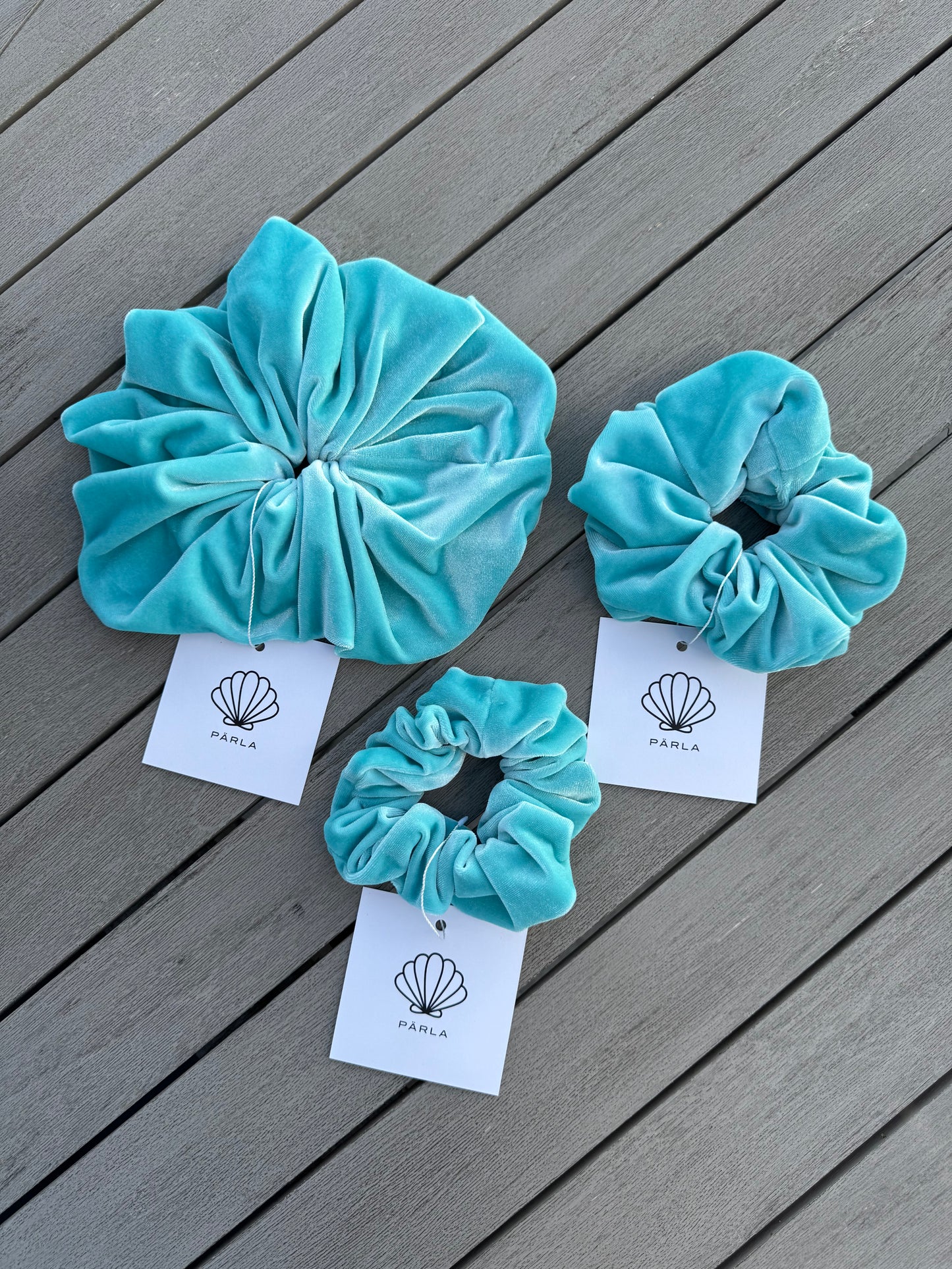 Magnolia Scrunchie - Aqua Velvet 3 sizes